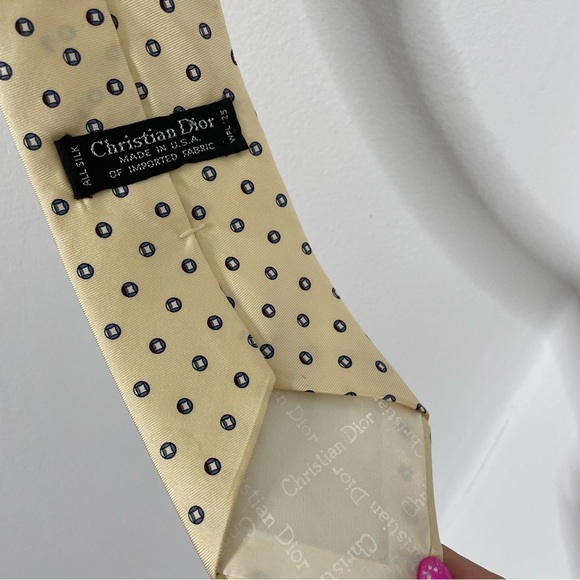 Christian Dior Vintage Silk Tie Yellow Made USA Fabric Woven In Italy - Picture 2 of 3